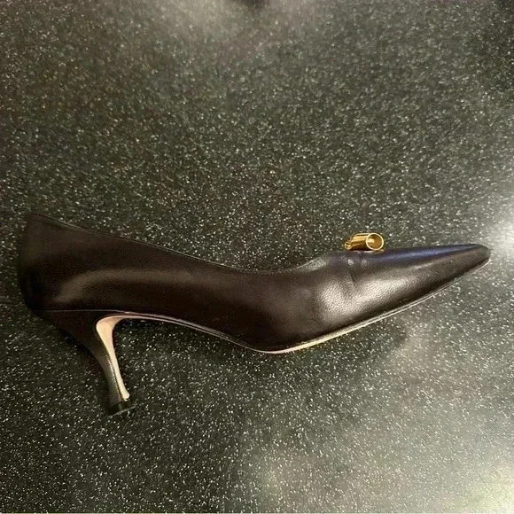 Stuart Weitzman leather black pumps with golden detail - Picture 2 of 8